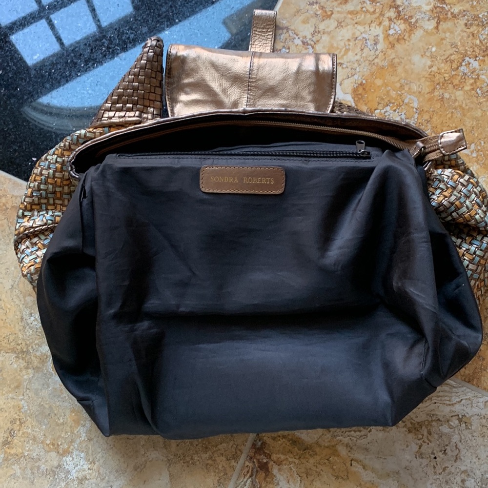 Sondra Robert’s woven leather w/ braided/textured accents/flap is a change purse - Picture 16 of 17
